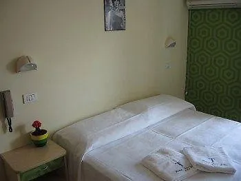 Tres Jolie Hotel
